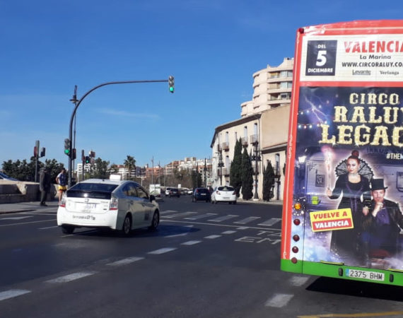 CIRCO RALUY LEGACY, publicidad bus turístico valencia