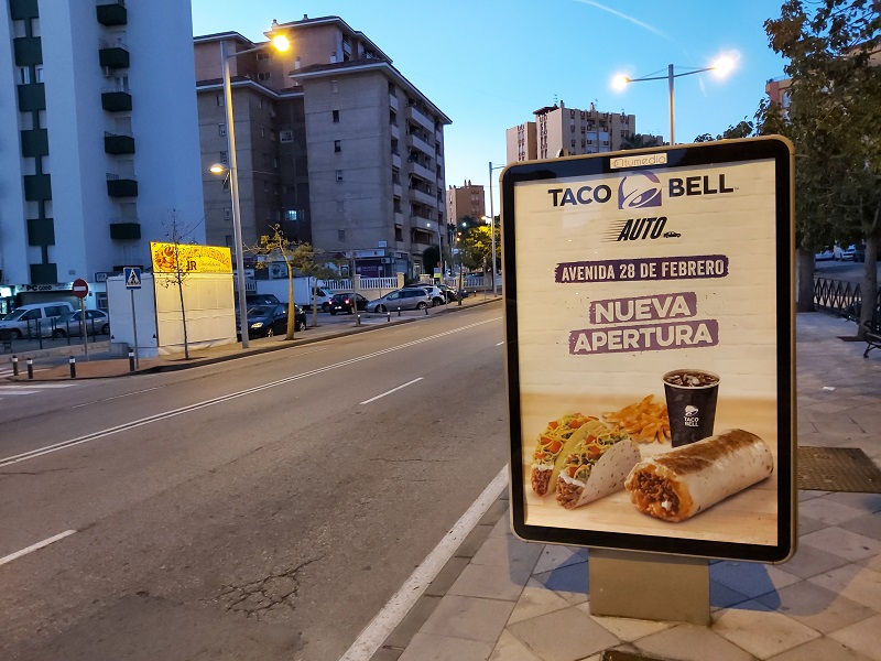 Publicidad en mobiliario urbano Algeciras