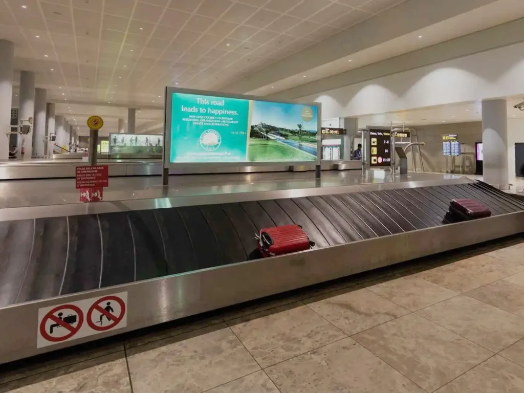 publicidad aeropuerto valencia