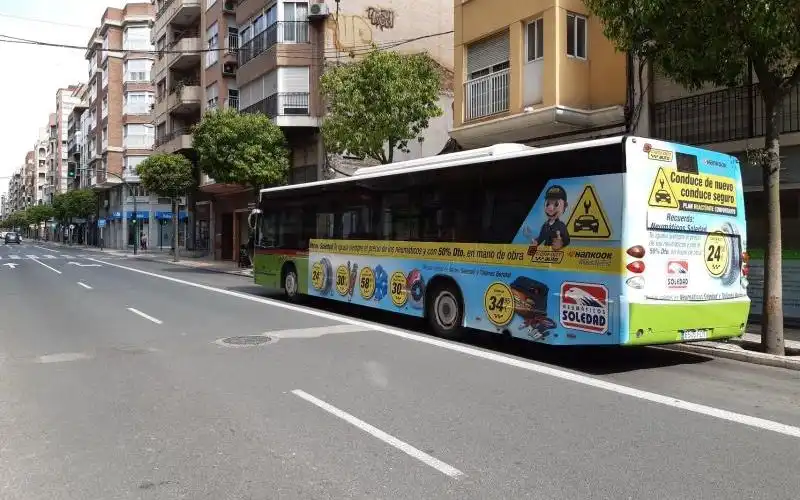 publicidad autobuses urbanos elche